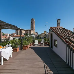 Hotel Pantalon, Venise