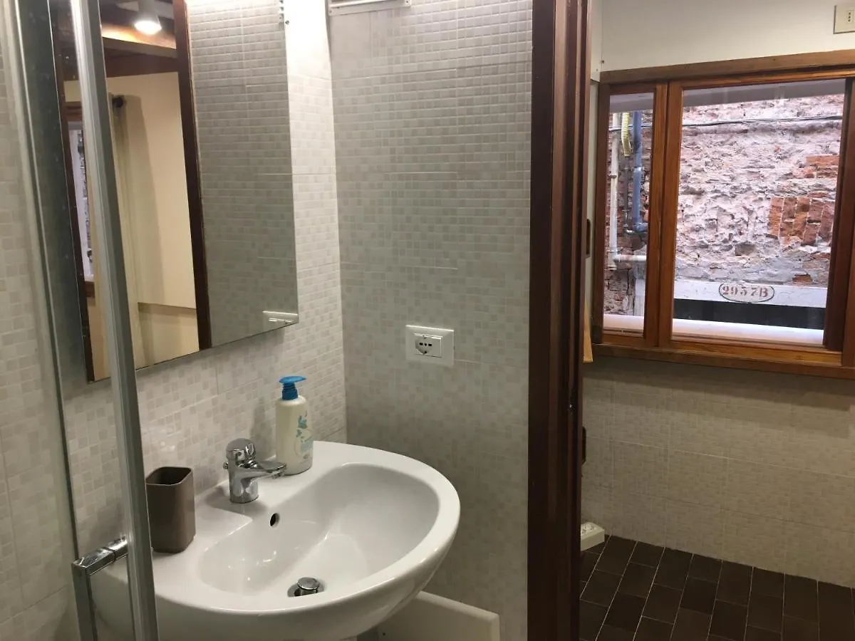 Mezzanino On Canal Apartment Venice Italy